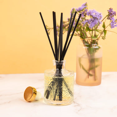 Heiress Vibes Aromatherapy Diffuser w/10 Reeds - Izzy & Liv