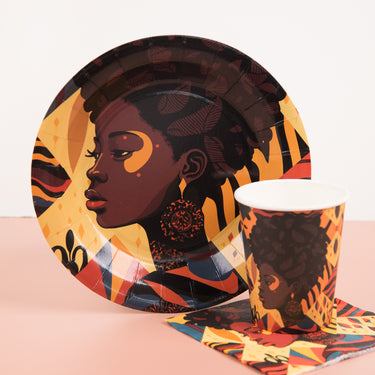 Queen Glorious 10-Pack Paper Plate Set - Izzy & Liv