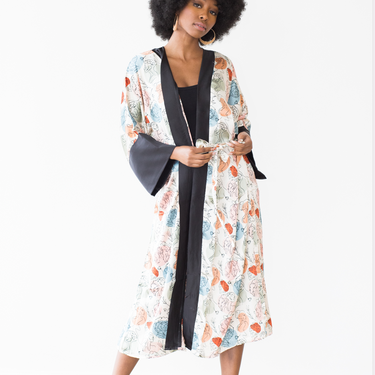 Melanin Faces Abstact Luxe Belted Satin Robe - Izzy & Liv