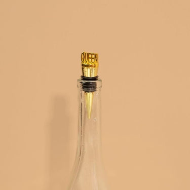 Queen Wine Stopper - Izzy & Liv